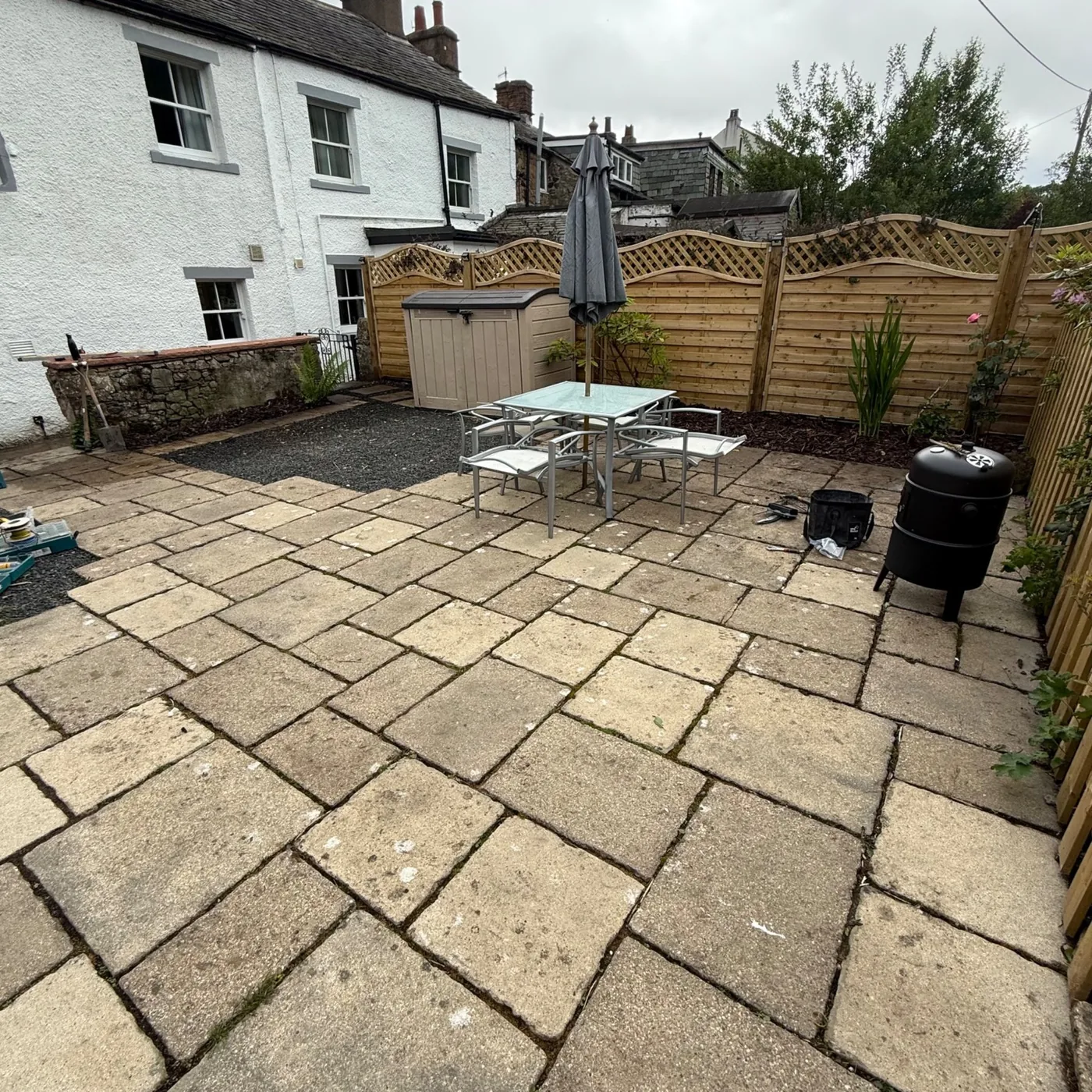 Patio and barbecue area